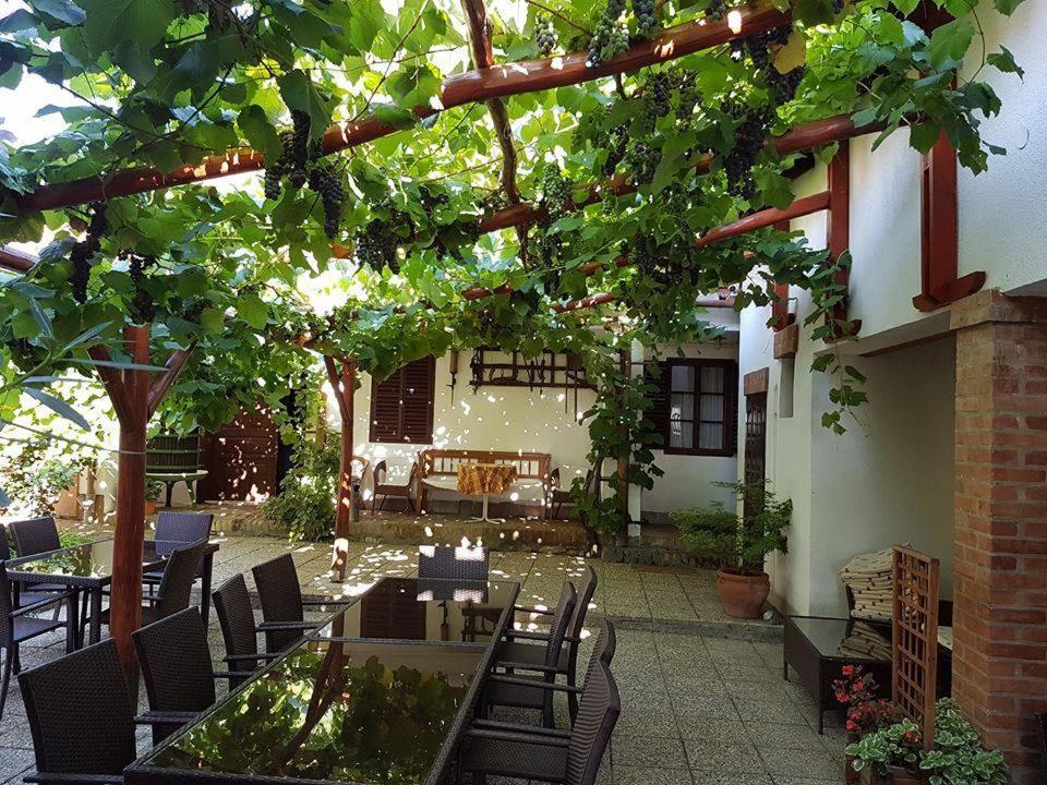 Polgar Panzio Bed & Breakfast Villány Exterior foto